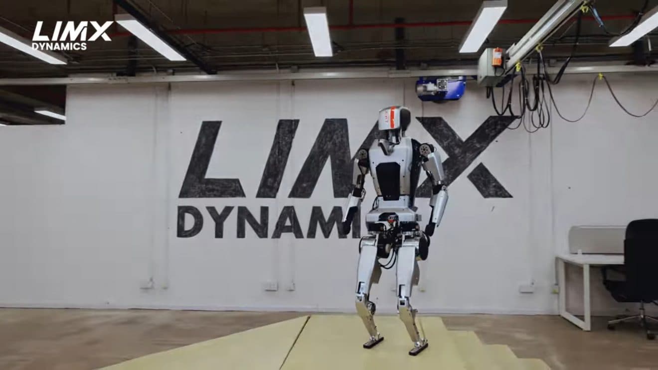CL-1 humanoid robot by LimX Dynamics