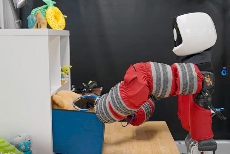 Punyo humanoid robot by Toyota Research Institute